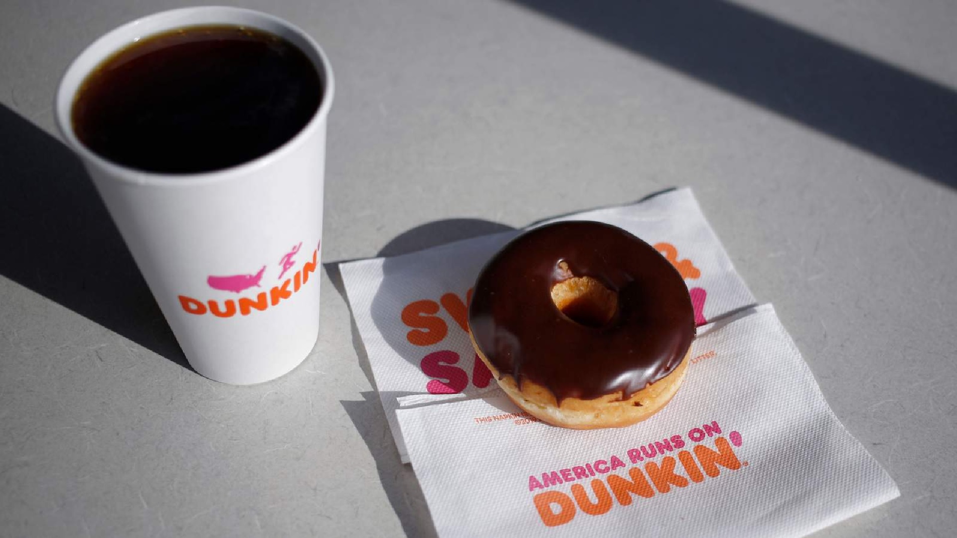 DUNKIN DONUTS y CHIPOTLE celebrarán el día de la ENFERMERÍA