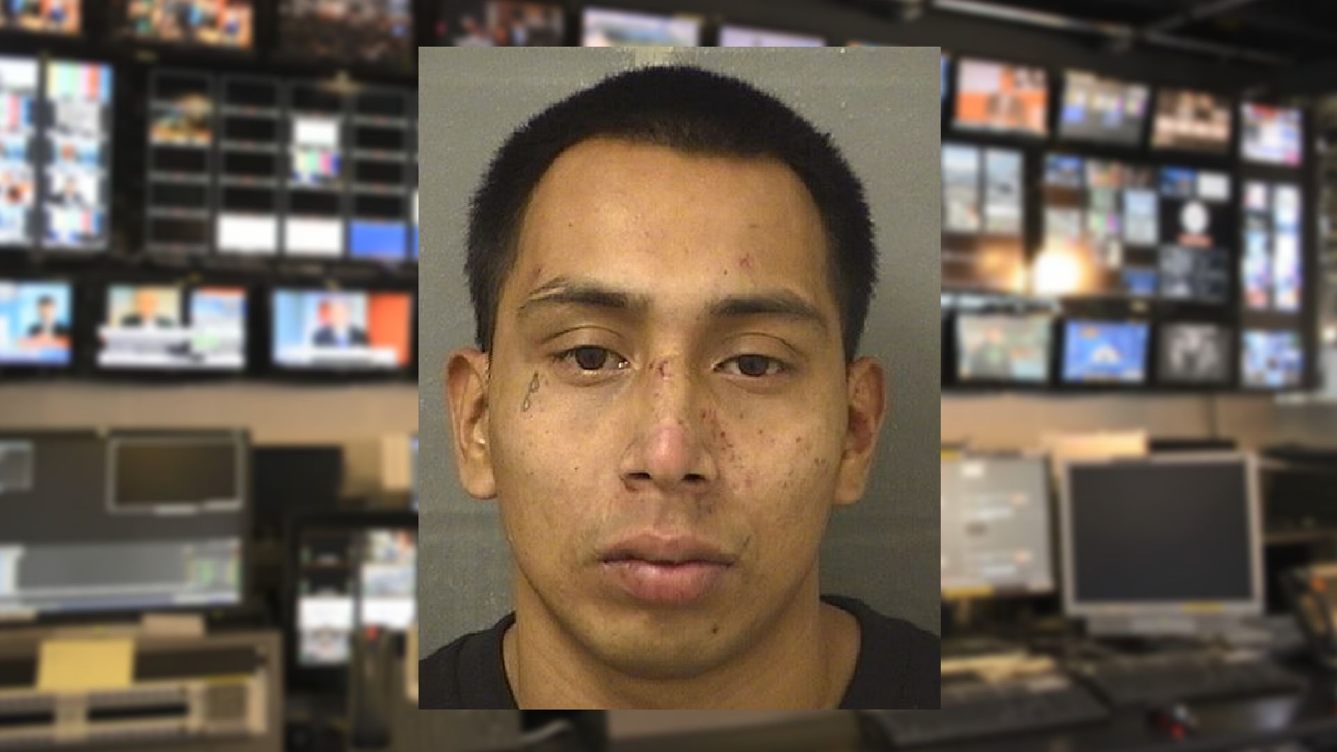 Hombre de 26 años de LAKE WORTH atacó a su ex-novia por aparentes CELOS