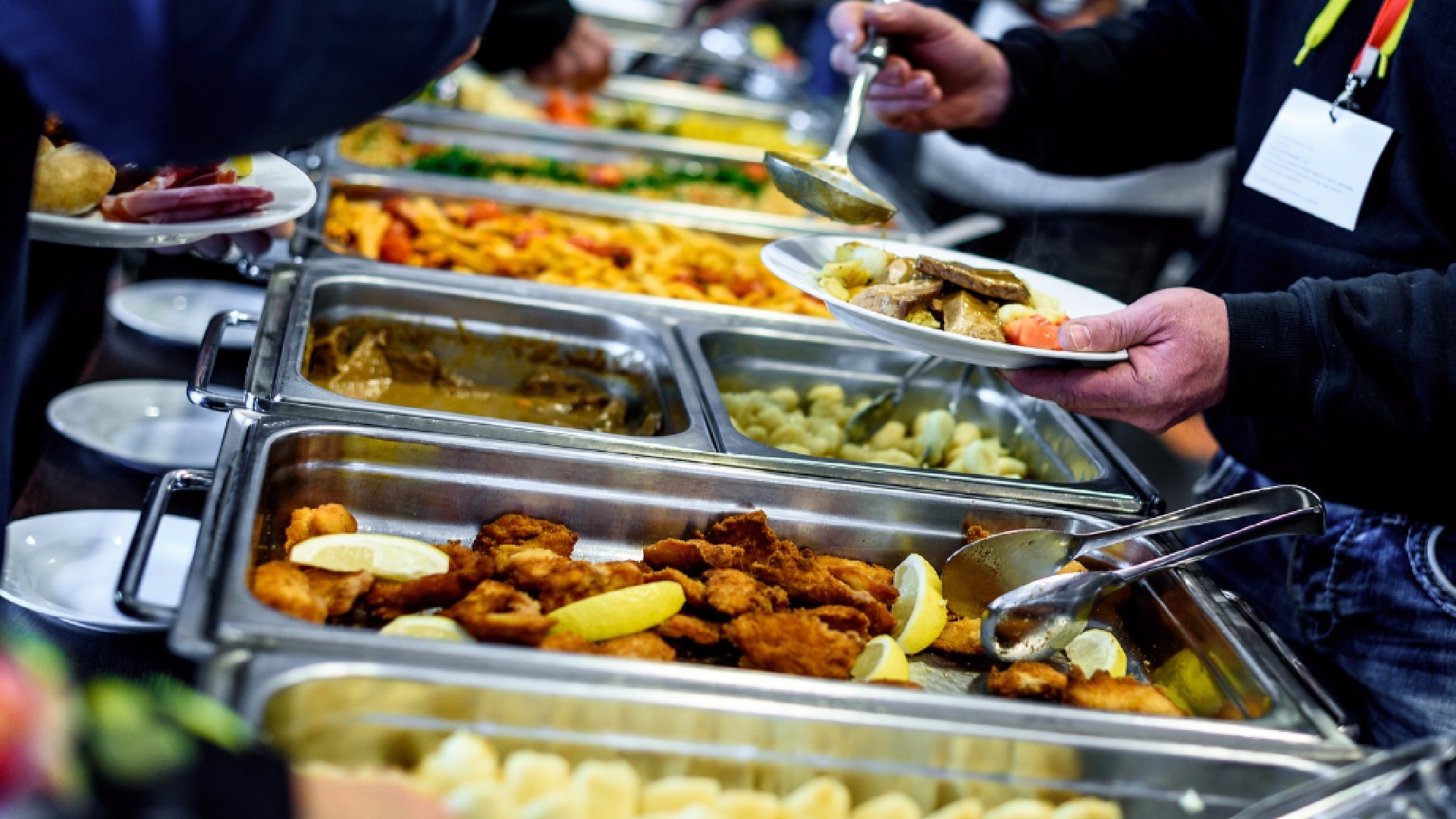ALIMENTACIÓN y TURISMO MUY AFECTADOS por la PANDEMIA en Florida