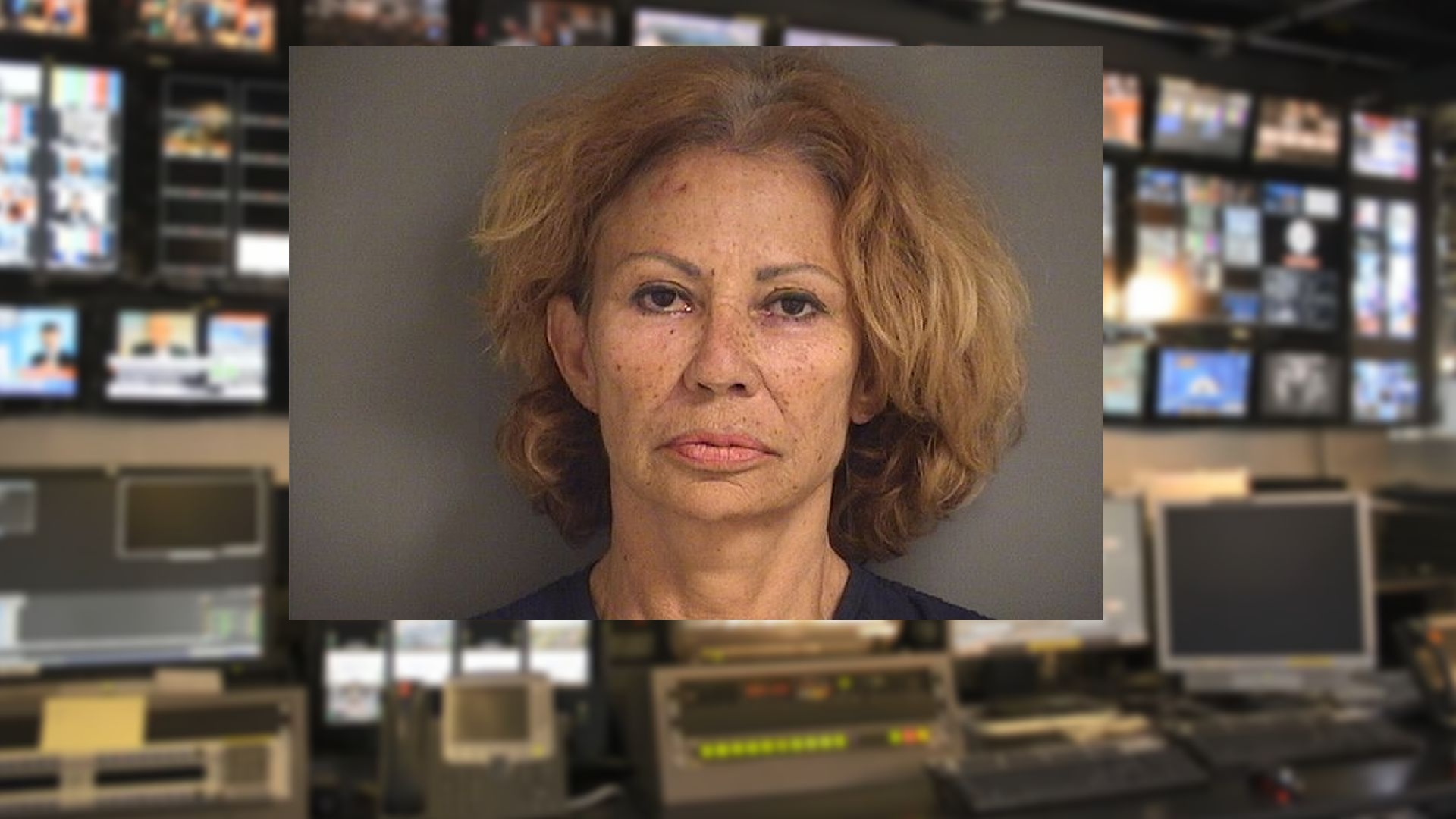 Mujer saca un ARMA en PUBLIX en FUERTE DISCUSIÓN en Greenacres
