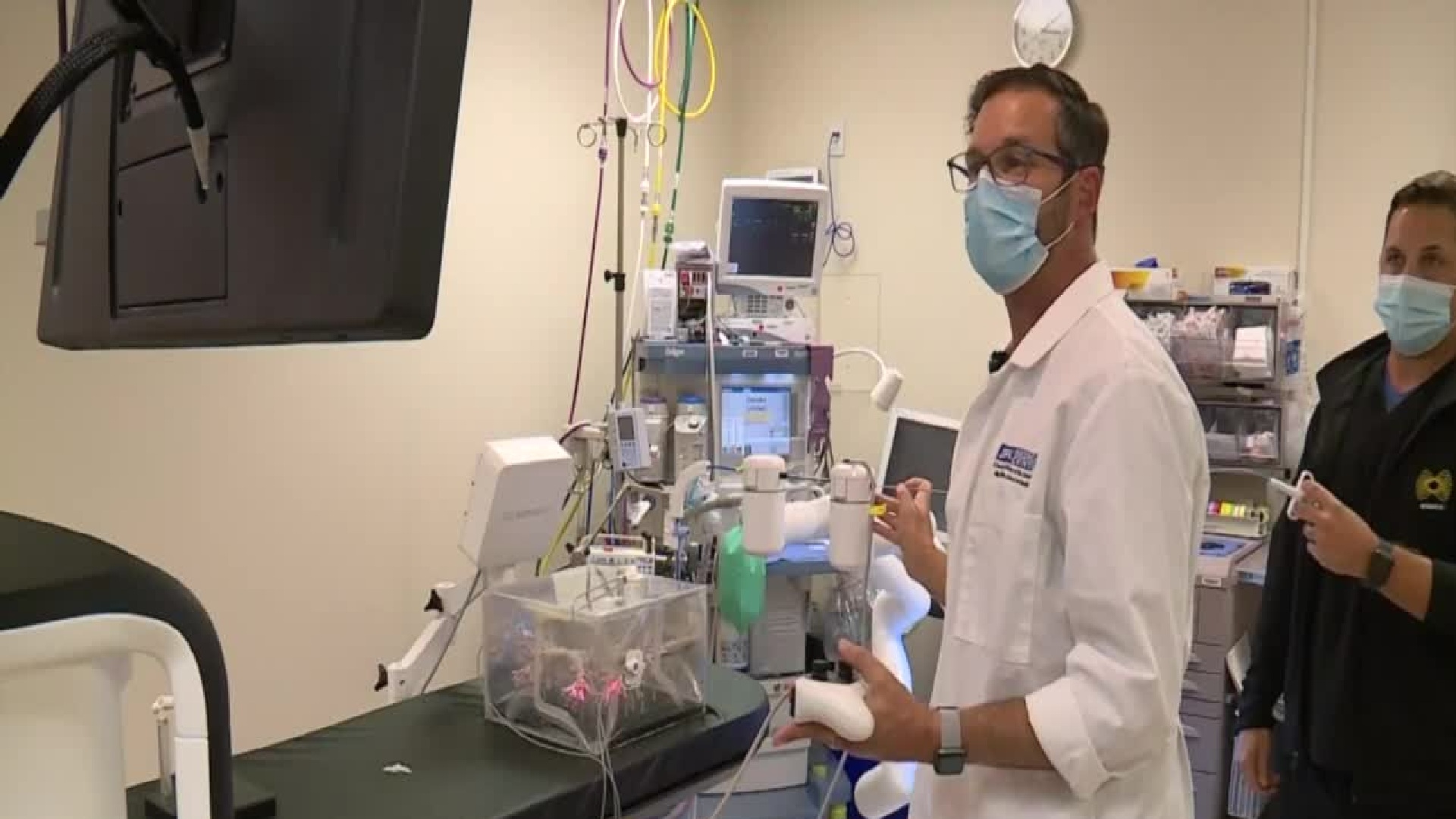 Nuevo ROBOT del Centro Médico JFK en Palm Beach detecta cancer de PULMÓN