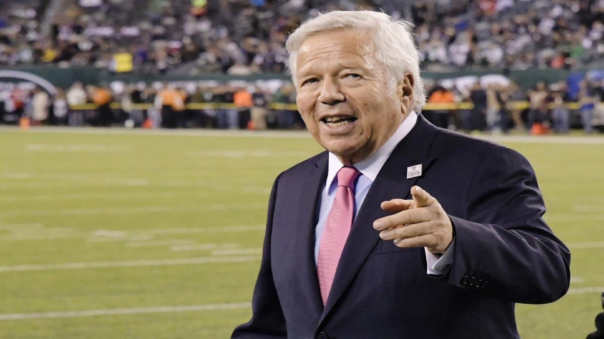 RETIRADOS CARGOS de PROSTITUCIÓN a ROBERT KRAFT en Palm Beach