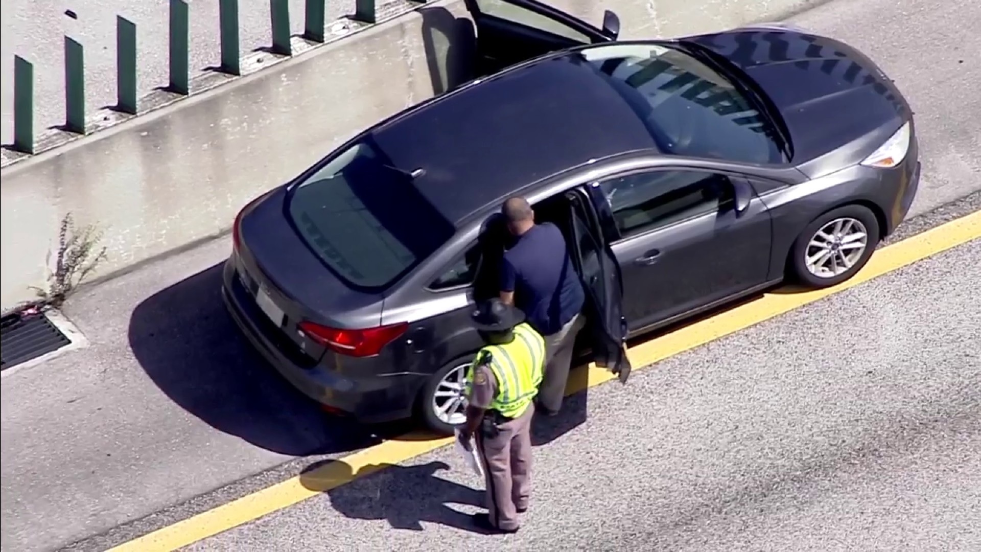 TIROTEO en la I-95 cerca de la frontera de BROWARD y MIAMI-DADE