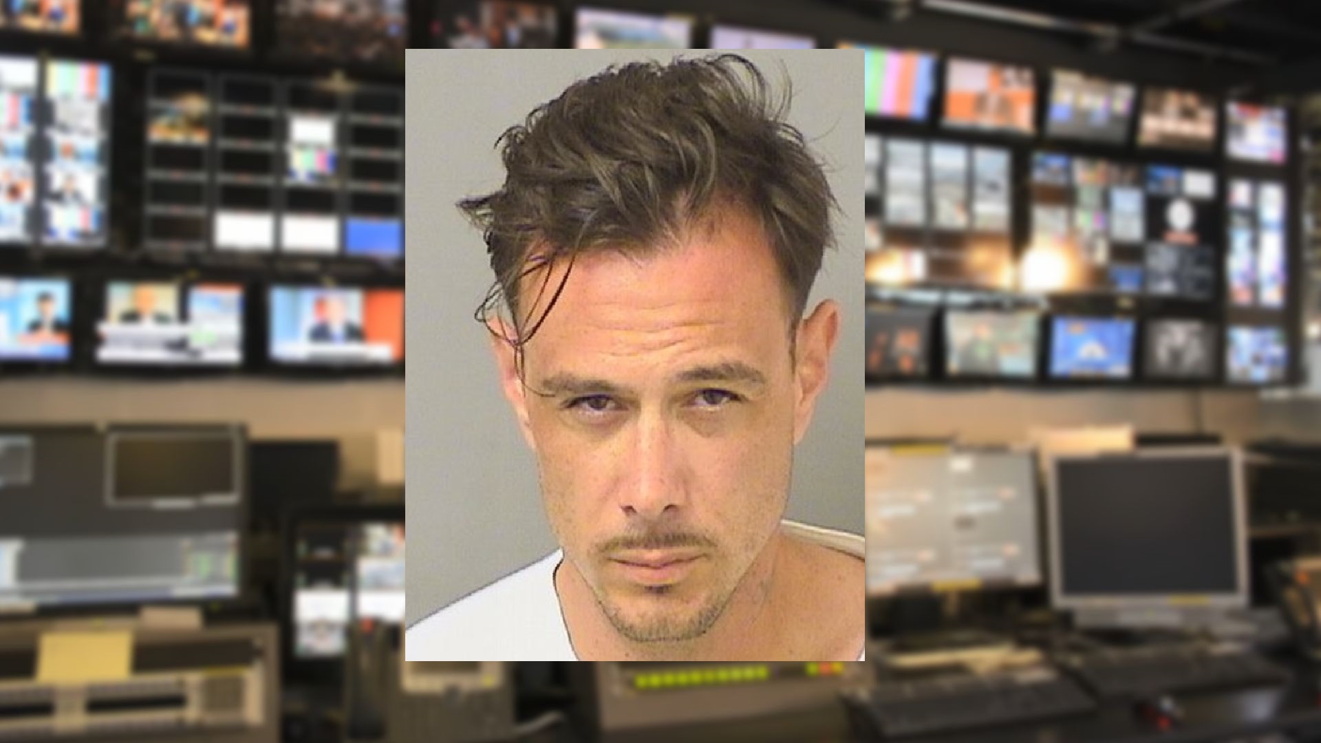 Un BARBERO le dispara a clientes en un estacionamiento de BOCA RATON