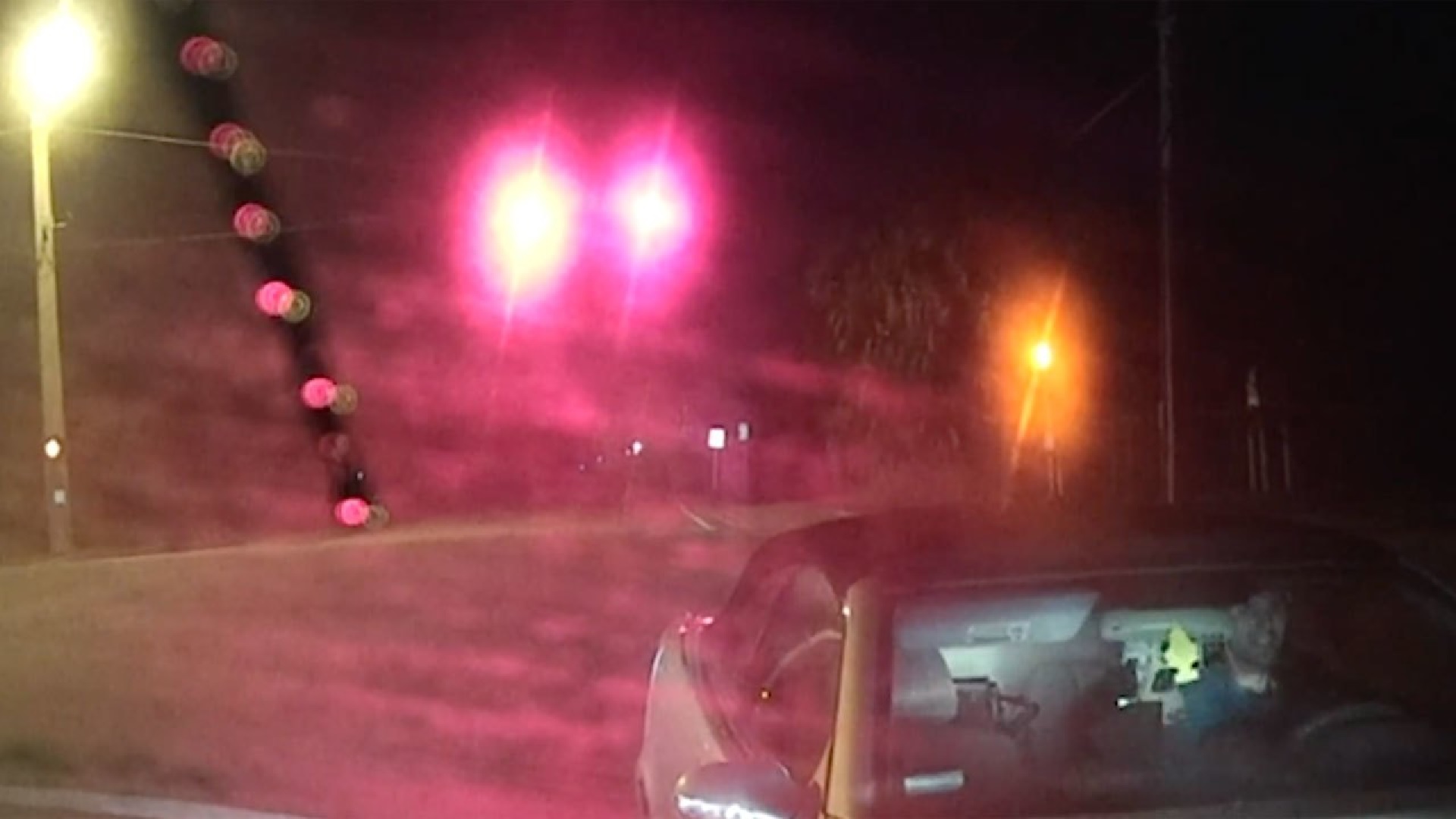 HOMBRE EBRIO CHOCA de FRENTE con PATRULLA de la POLICÍA en Indian River