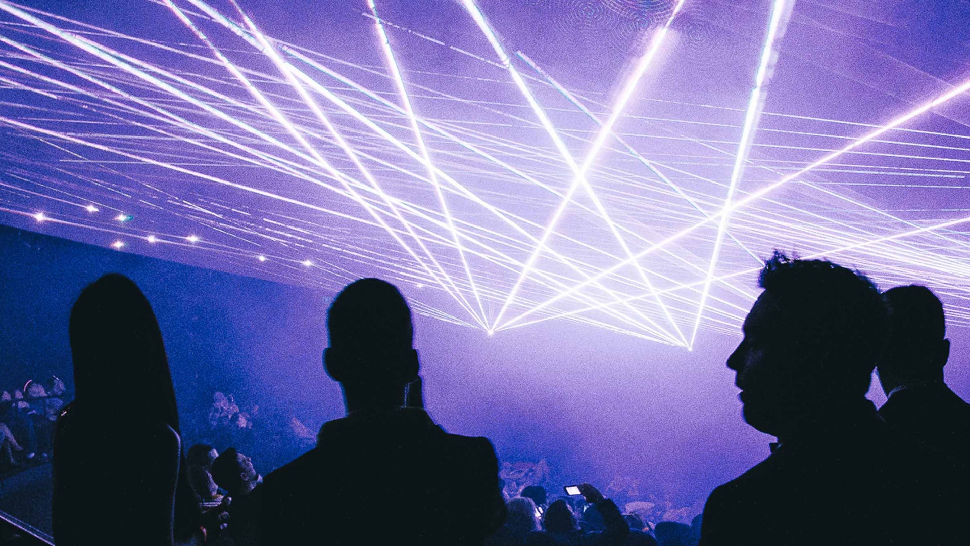 Este verano, los Laser Concerts regresan al Centro de Ciencias y Acuario del Sur de Florida
