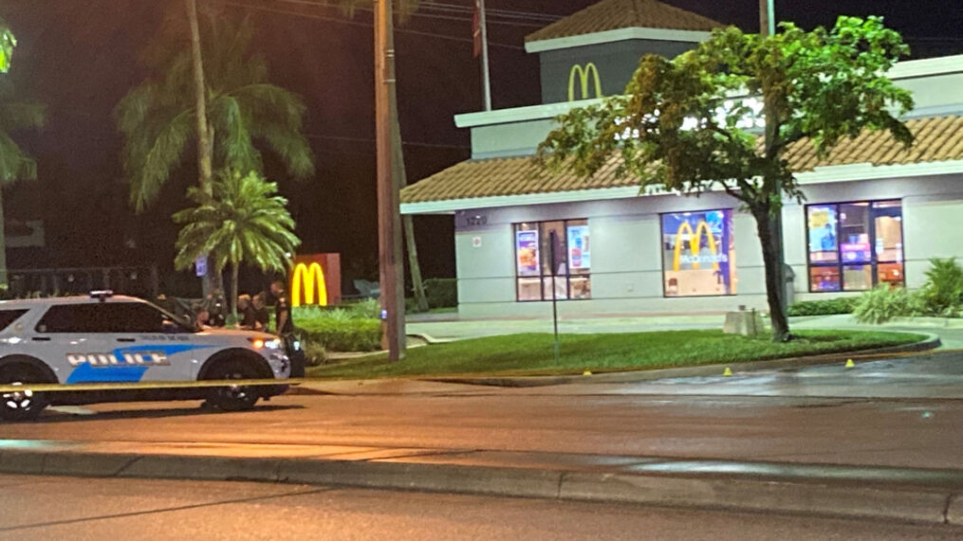 Hombre asesinado afuera de un McDonald’s en Delray Beach