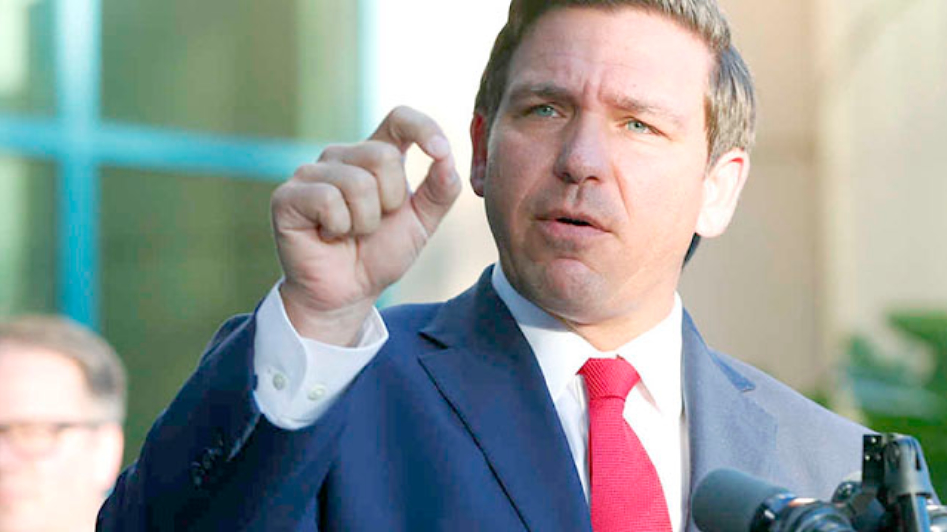 Ron DeSantis promociona el nuevo presupuesto del estado
