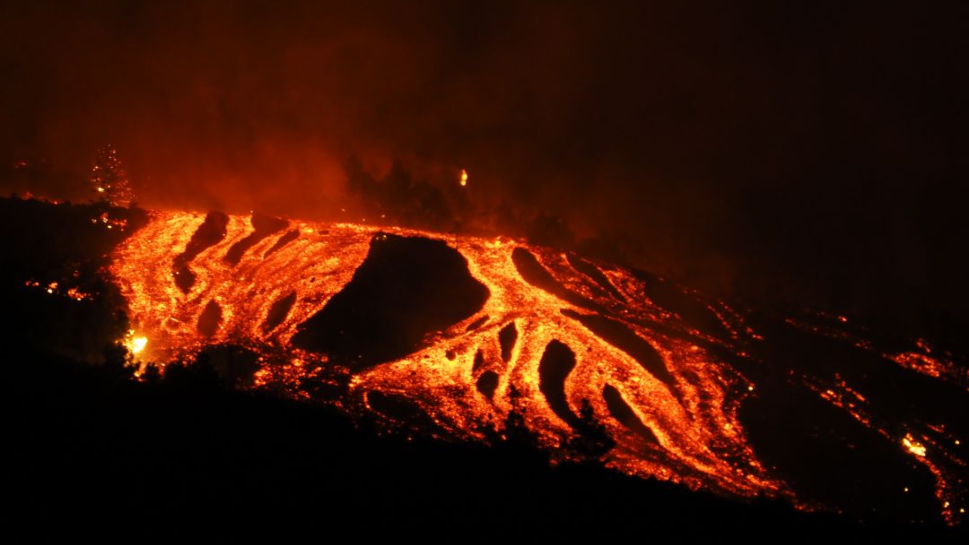 Aumenta la actividad volcánica en La Palma, España