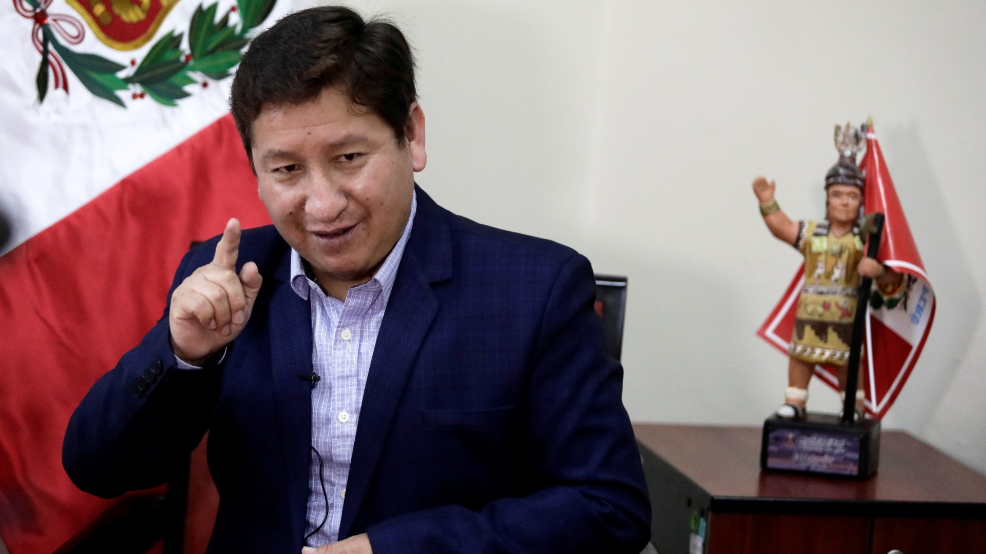 Presidente de Perú anuncia la renuncia del primer ministro