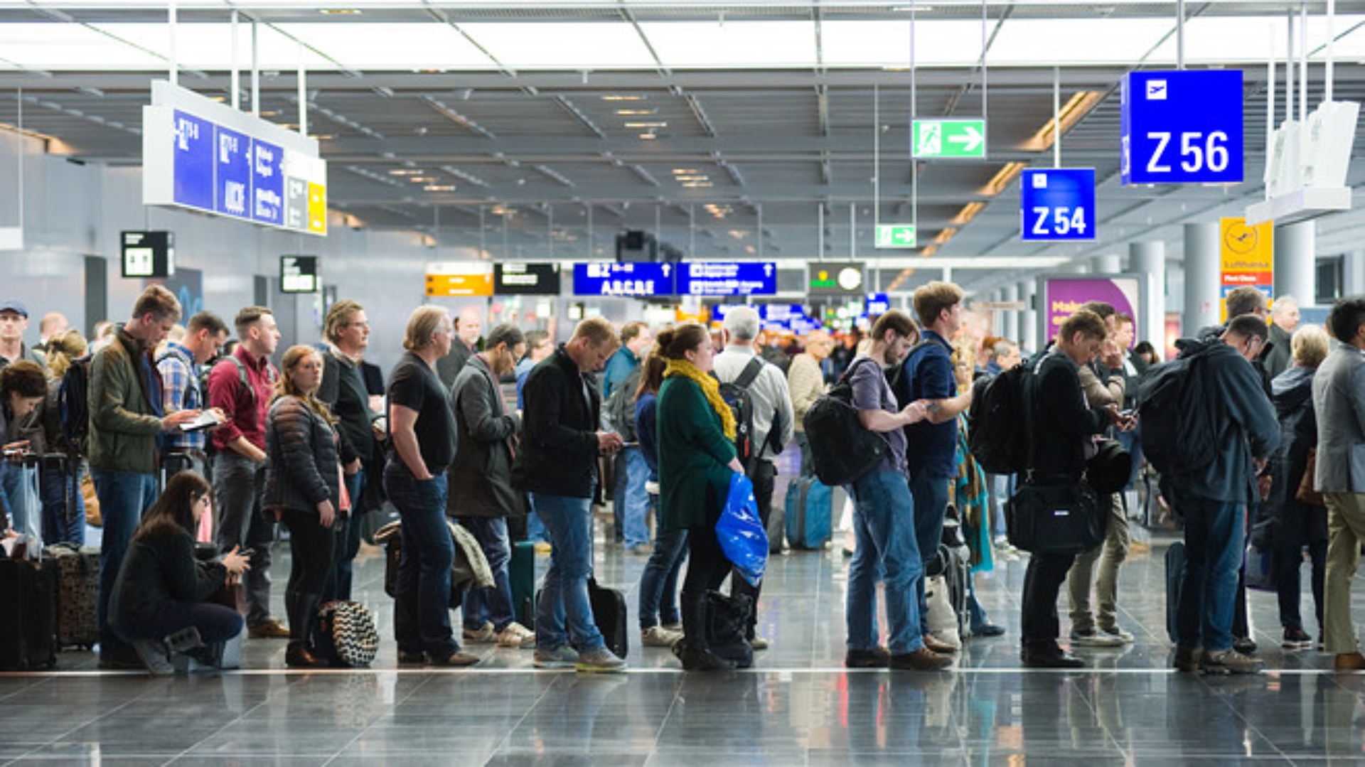 Más de 6 millones de viajeros en aeropuertos de EE.UU, según AAA