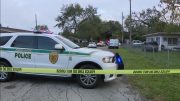 4 muertos y 1 herido, las personas estaban afuera de su casa en Miami-Dade