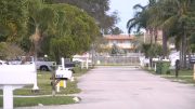 Mujer de 61 años apuñaló a su esposo 140 veces en Palm Springs
