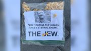 Volantes de odio antisemita con la imagen de adolfo hitler en Boca Raton