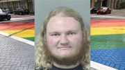 Sentencia a joven que daño arte LGBTQ en intersección en 2021 en Delray Beach