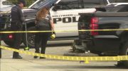 Hombre atrincherado en auto en Miami-Dade